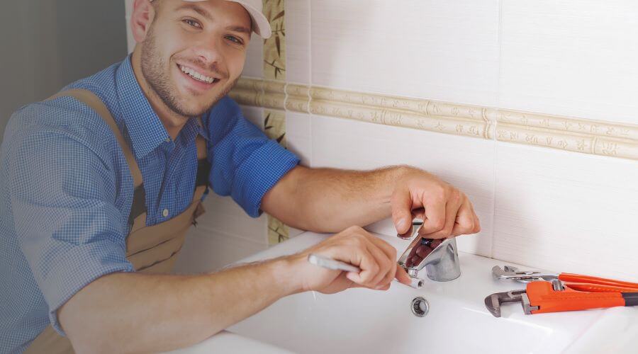 Kitchen Faucet Repair Service in Palo, IA